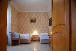 Отели типа «постель и завтрак» Villa la Val, Karkonosze Szarocin Семейные апартаменты «Джуниор»-1