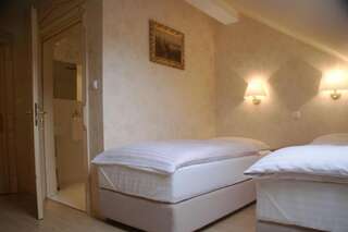 Отели типа «постель и завтрак» Villa la Val, Karkonosze Szarocin Стандартный двухместный номер с 1 кроватью или 2 отдельными кроватями-8